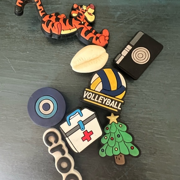 Jibbitz assorted 
CROCS, volleyball, Christmas tree, shell, medical, camera - Picture 2 of 6